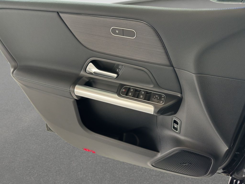 Fahrzeugabbildung Mercedes-Benz B 200 SpurH*AUT*LM*Teilled.