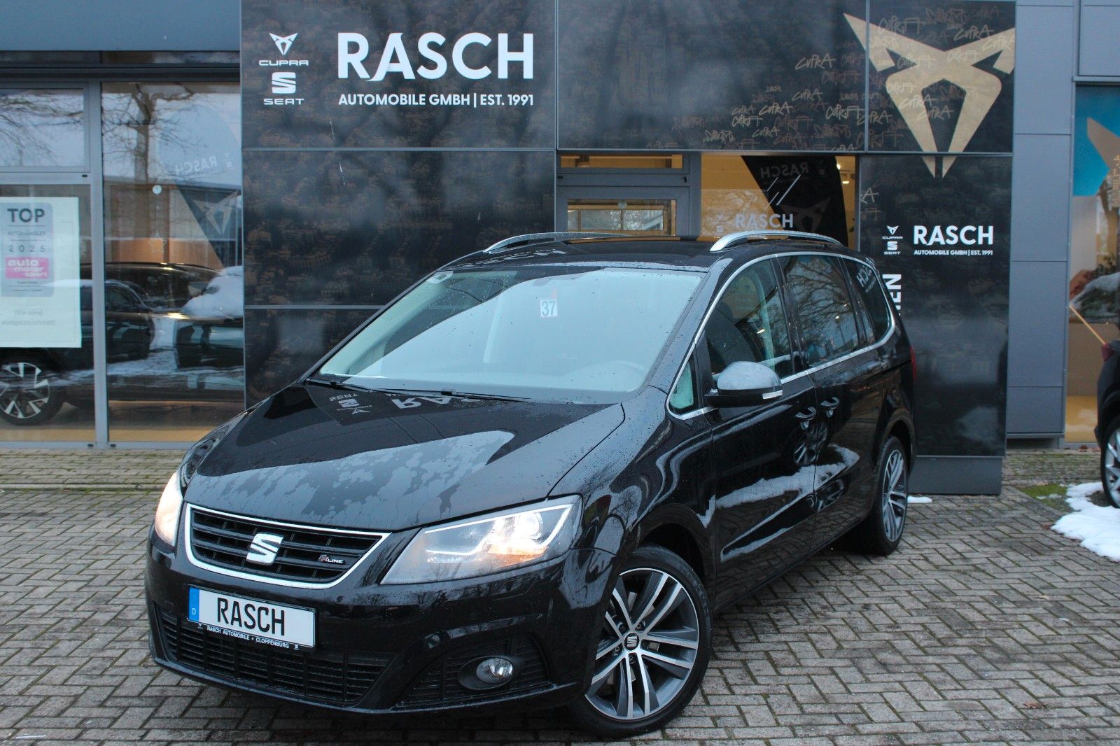 SEAT Alhambra 2.0 TDI DSG XENON+AHK+SHZ+KESSY+GRA+RFK