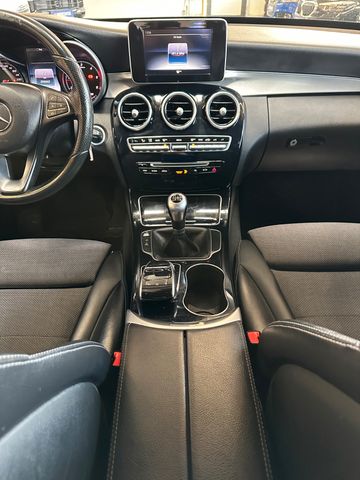 Mercedes-Benz C 220 T BlueTec  d *AHK*Navi*Avantgarde*