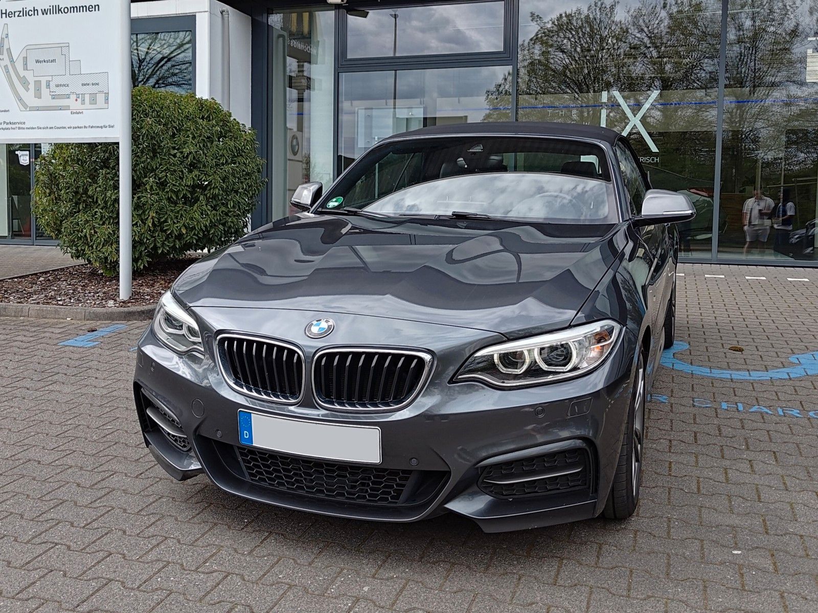 BMW M240i xDrive Steptronic Cabrio VOLL/VTG NEU/H/K 