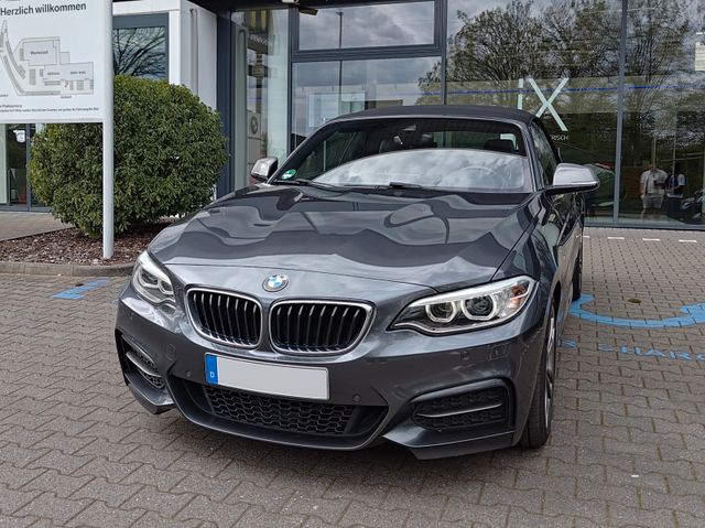 BMW M240i xDrive Steptronic Cabrio VOLL/VTG NEU/H/K 