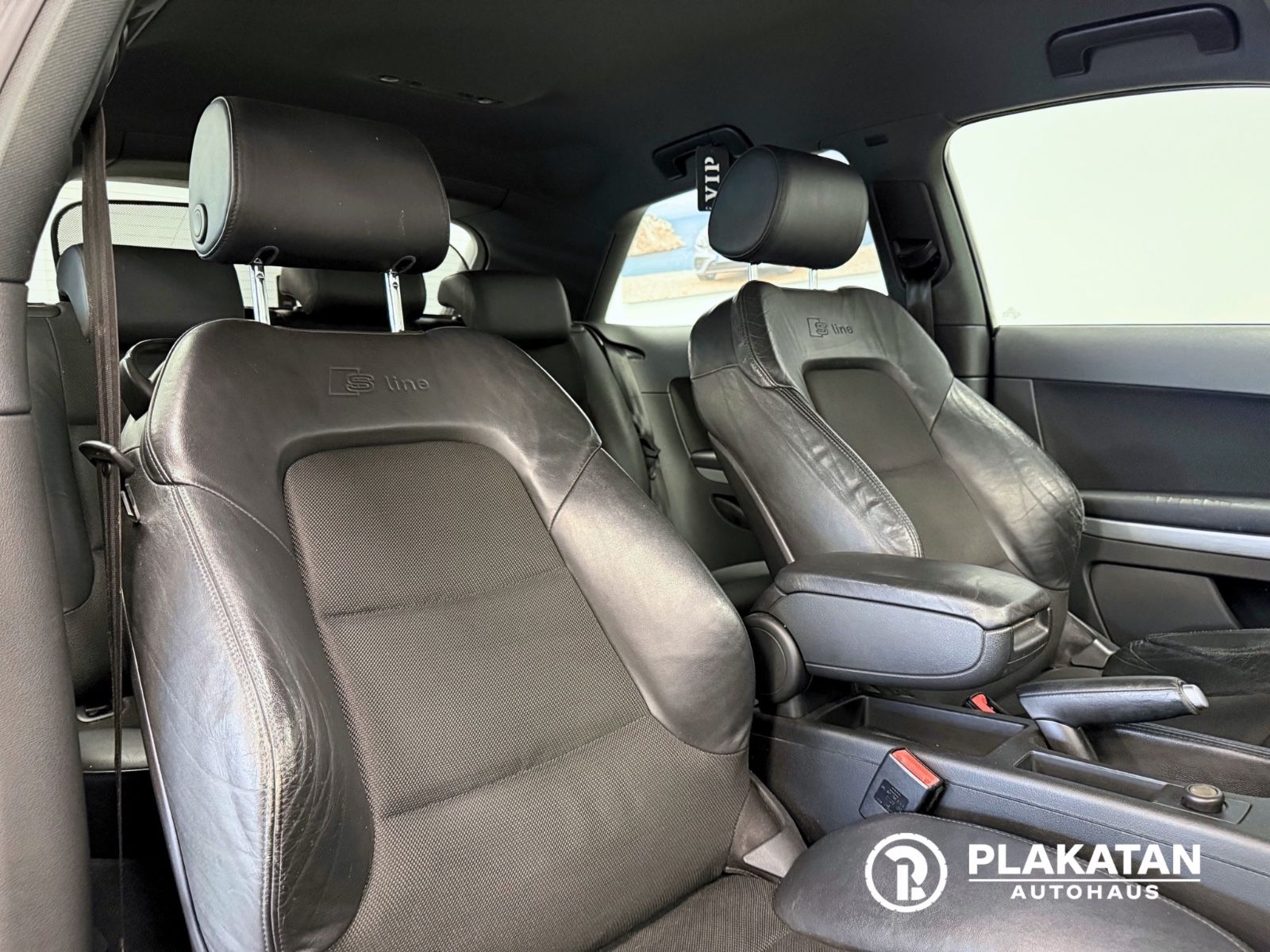 Fahrzeugabbildung Audi A3 1.9 TDI S line Sportpaket plus