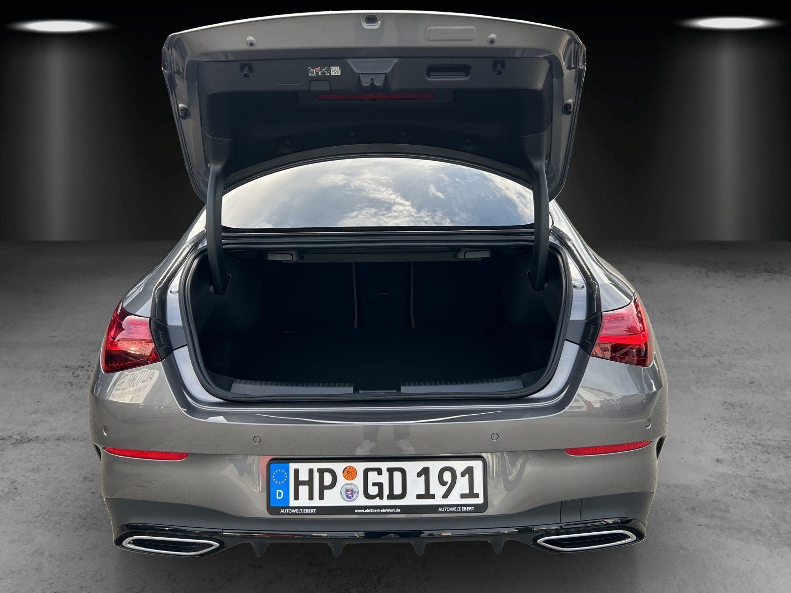 Fahrzeugabbildung Mercedes-Benz CLA 200 Coupé AMG Pano 360° DISTRO Night KeyGo