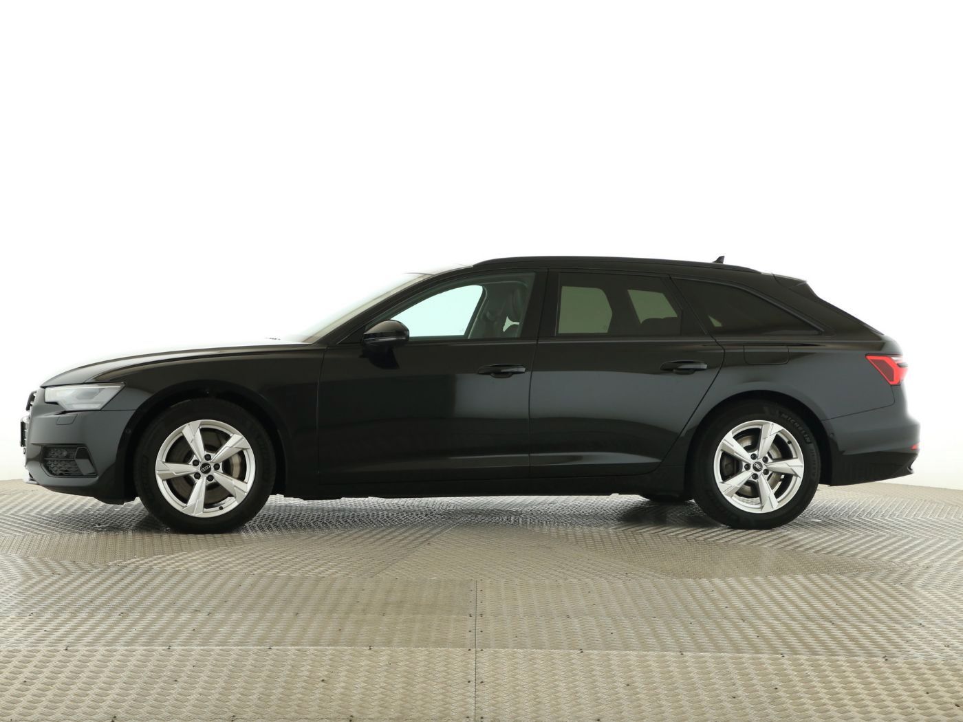 Audi A6 Avant 50 TFSIe Quattro S tronic AHK|Pano|ACC imagem 3