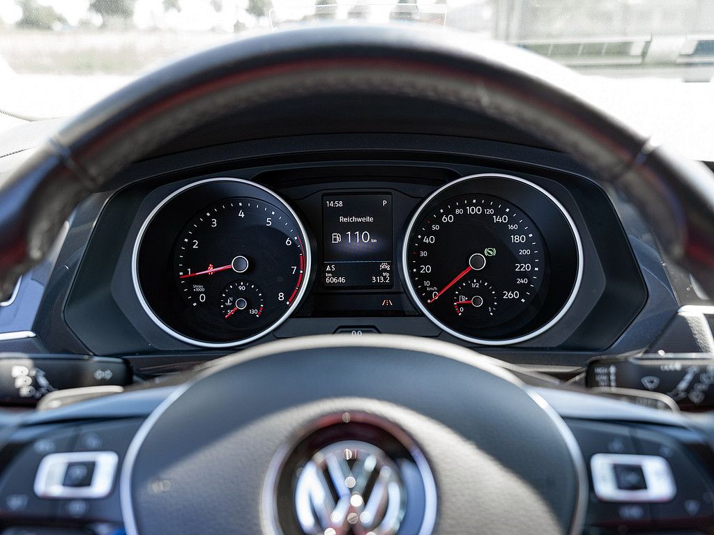 Fahrzeugabbildung Volkswagen Tiguan 1.5 TSI DSG Highline AHK NAVI LED ACC GRA
