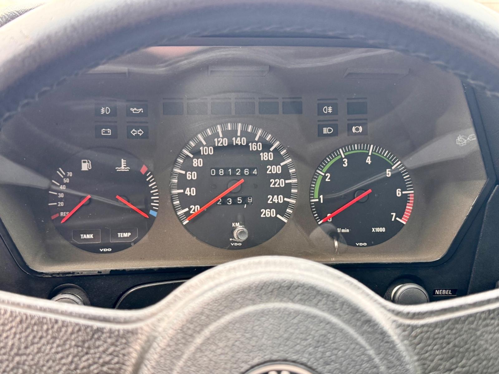 BMW Série 635 CSI E24 218ch - BVM 5 Raports - Imatriculation H - CT récent - Entretien complet
