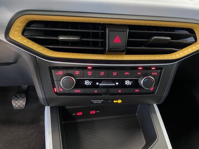 Fahrzeugabbildung SEAT Arona Style Winterpaket Tempomat Navi DAB LED