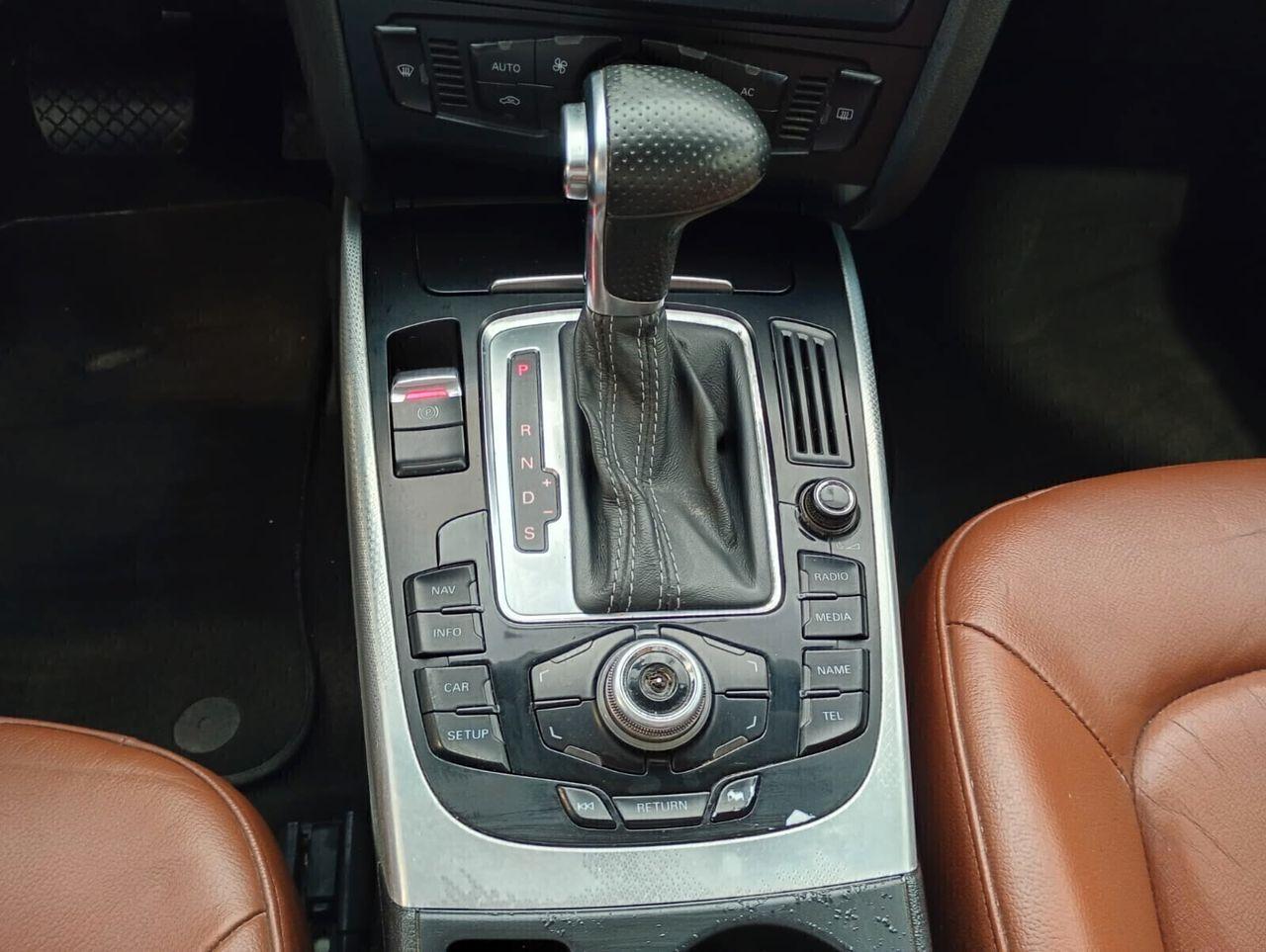 Audi A4 2009 — photo 14