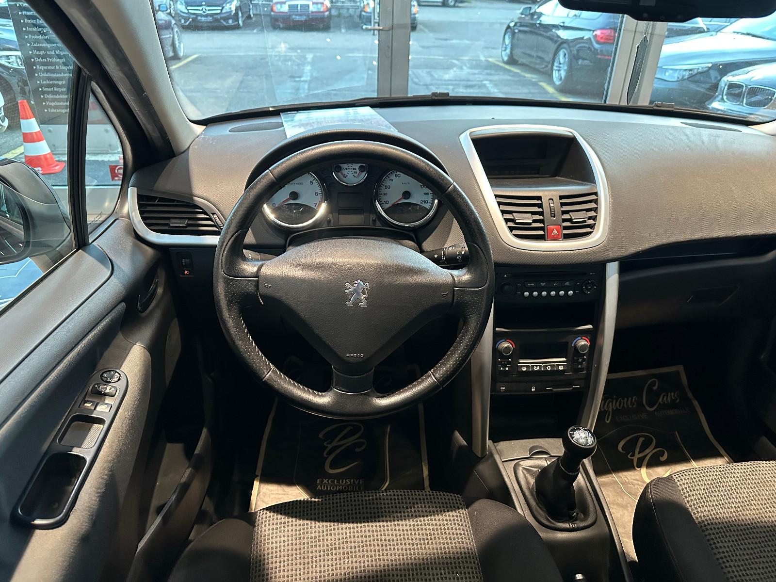 Peugeot 207 2010 — photo 11