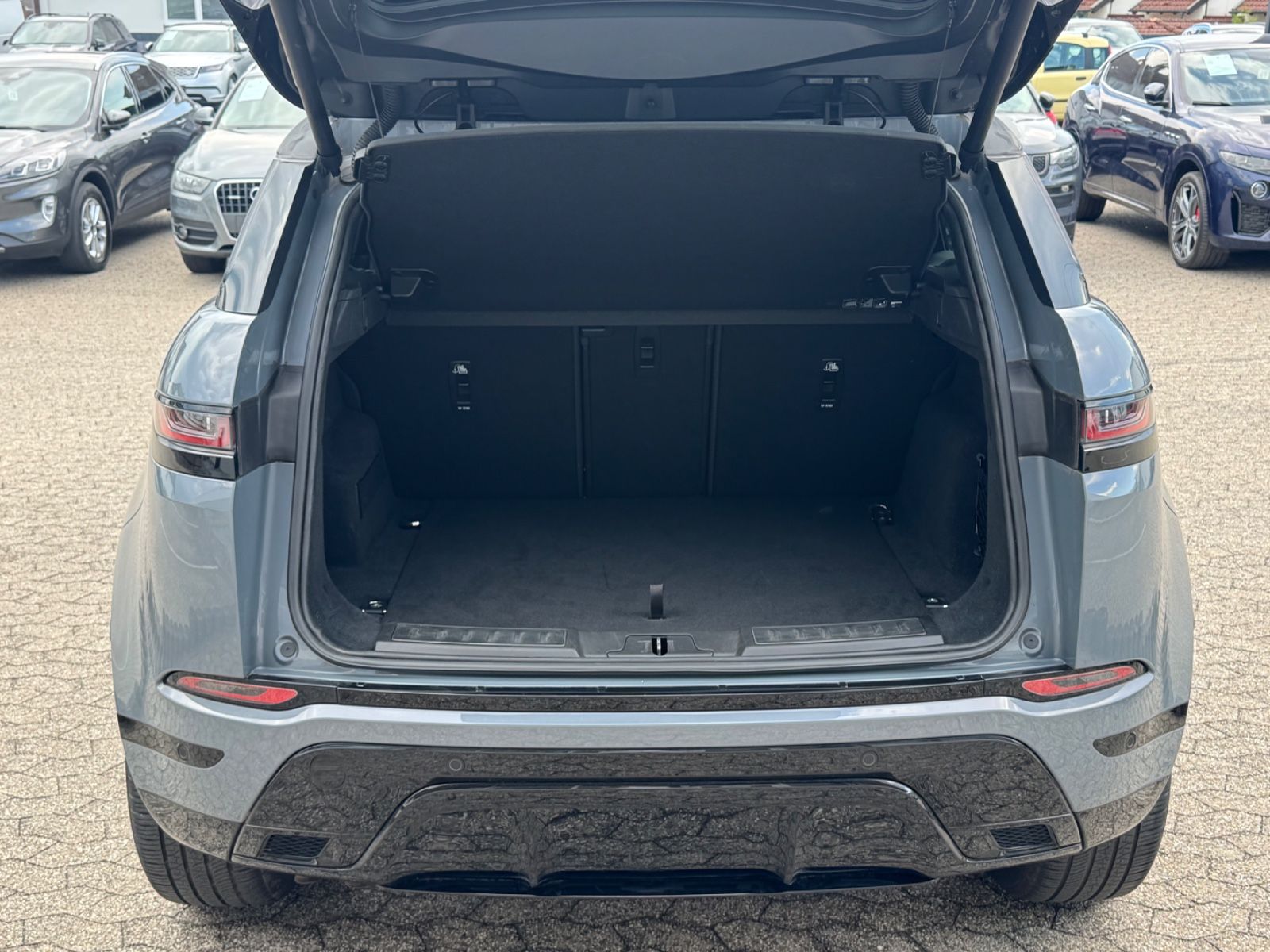 Fahrzeugabbildung Land Rover Range Rover Evoque R-Dynamic SE/Leder/PANO/LED