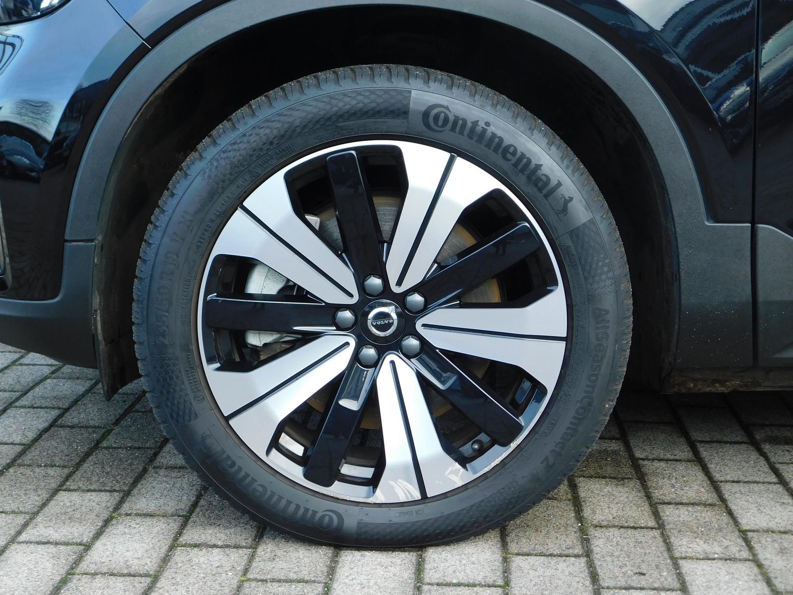 Fahrzeugabbildung Volvo XC40 Recharge Single Motor Plus