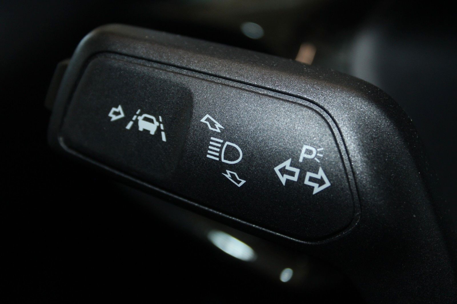 Fahrzeugabbildung Ford Puma Titanium Automatik NAVI LED WinterPaket uvm