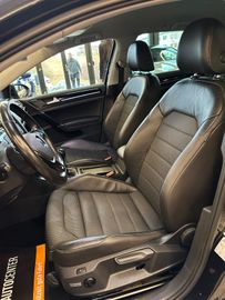 MYAUTOCENTER – Gebraucht- und Jahreswagen mit Werkstattservice in Pfaffenhofen Volkswagen Golf VII Variant Highline BMT *R Line*Navi*Xenon