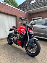 Ducati Streetfighter V4 - DUCATI ST4S