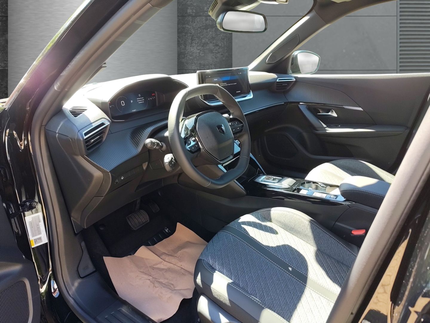Peugeot 2008 - Bild 7