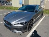 Jaguar XE P300 AWD (2.0 Turbo, 300 PS). - Jaguar: X300