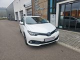 Toyota Auris Hybrid 1,8 Liter, 5-Türer, Team D - Toyota Auris aus 2019