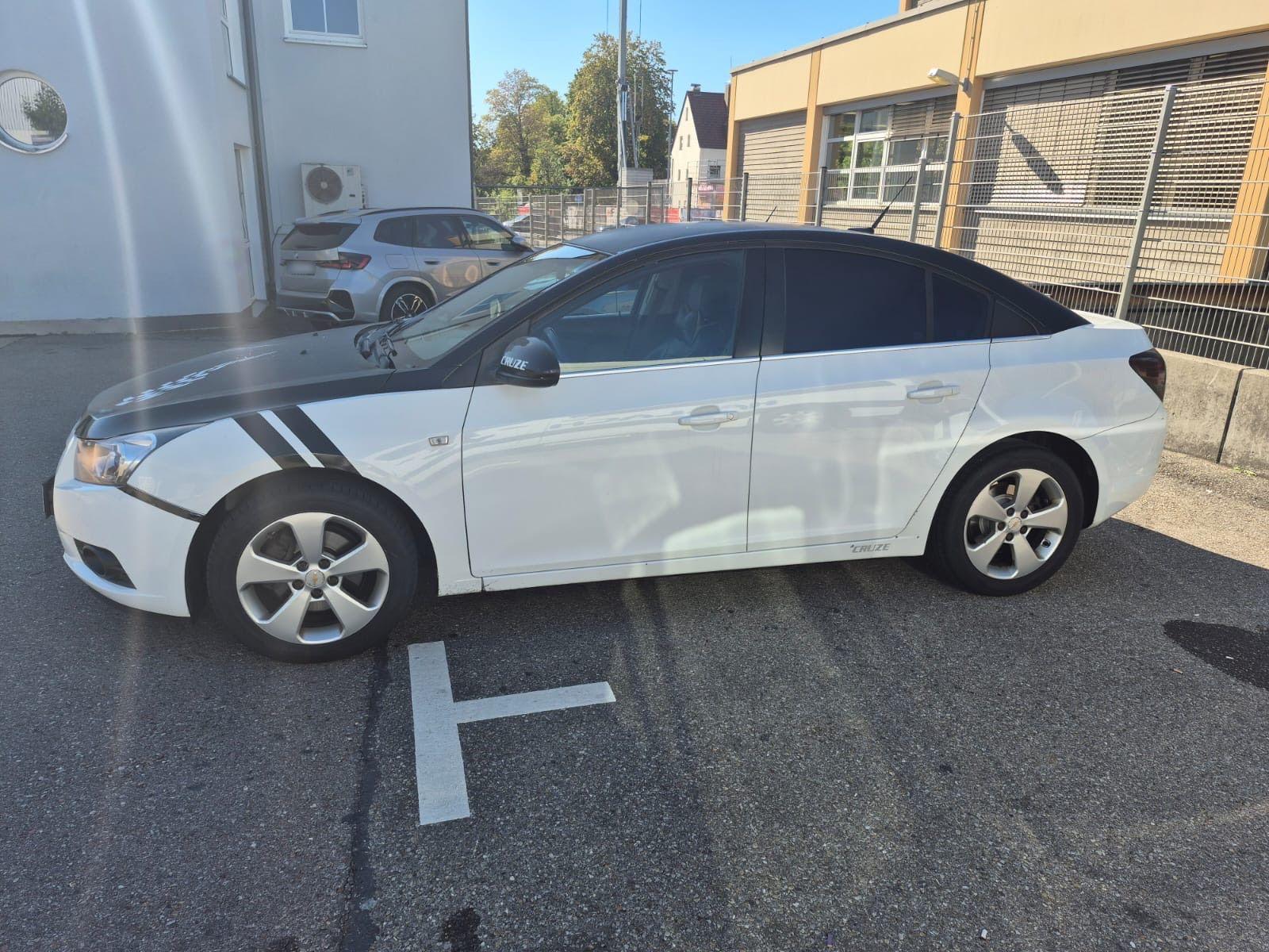 Chevrolet Cruze 2012 — вигляд ззаду
