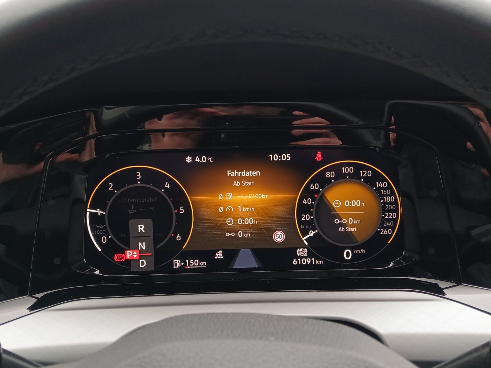 Fahrzeugabbildung Volkswagen Golf VIII Variant TDI Life DSG LED Navi AID ACC