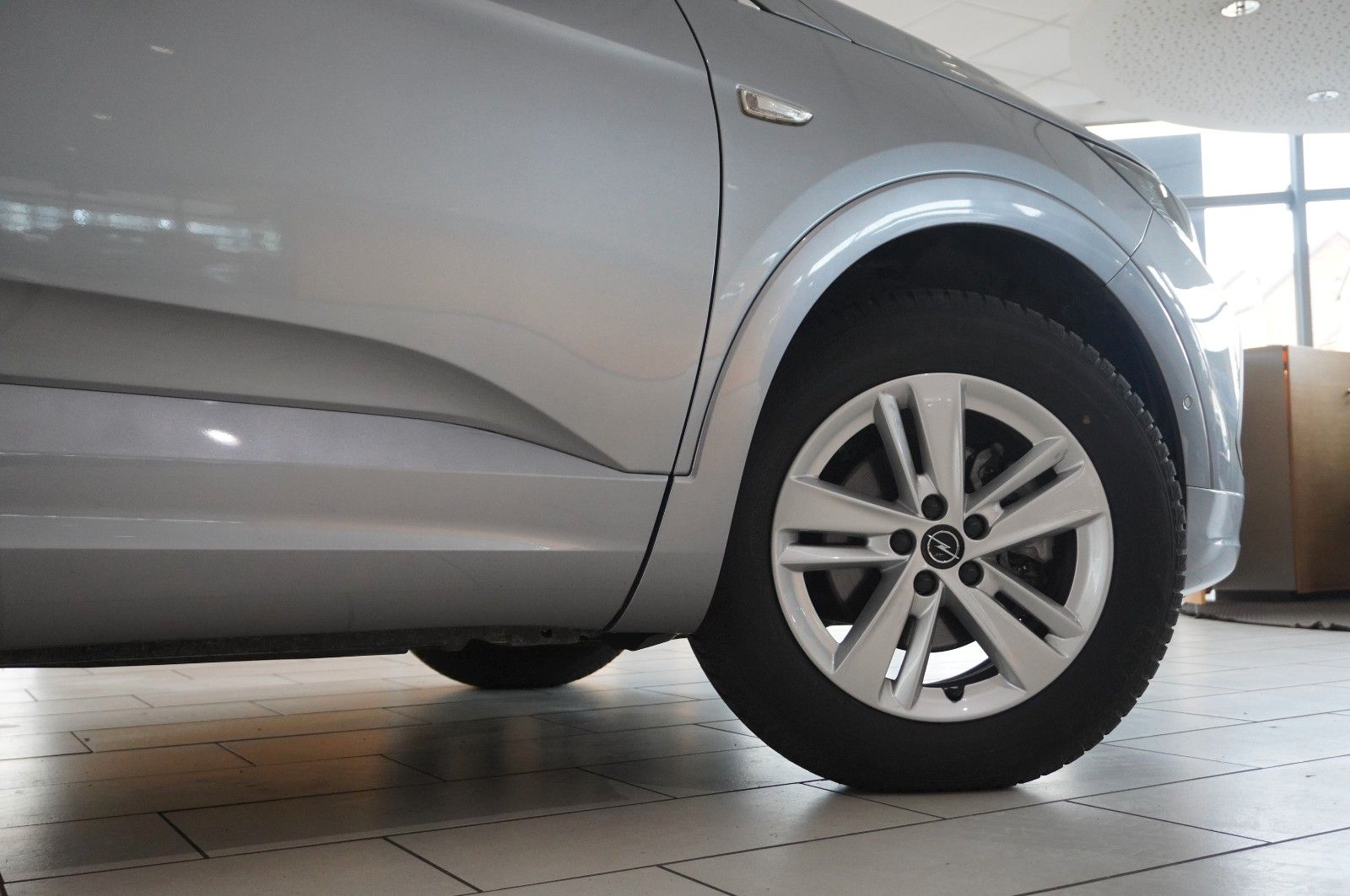 Fahrzeugabbildung Opel Grandland (X) 1.2T ENJOY NAVI/LED/KAMERA/SH/DAB+