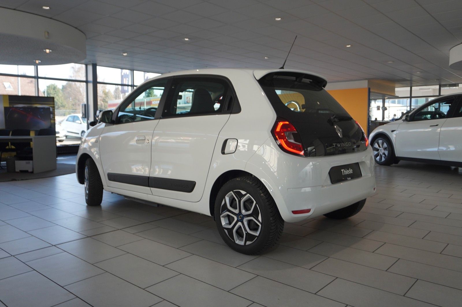 Fahrzeugabbildung Renault Twingo Zen Electric NAVI/LED/USB/TOUCH/DAB/SPORT