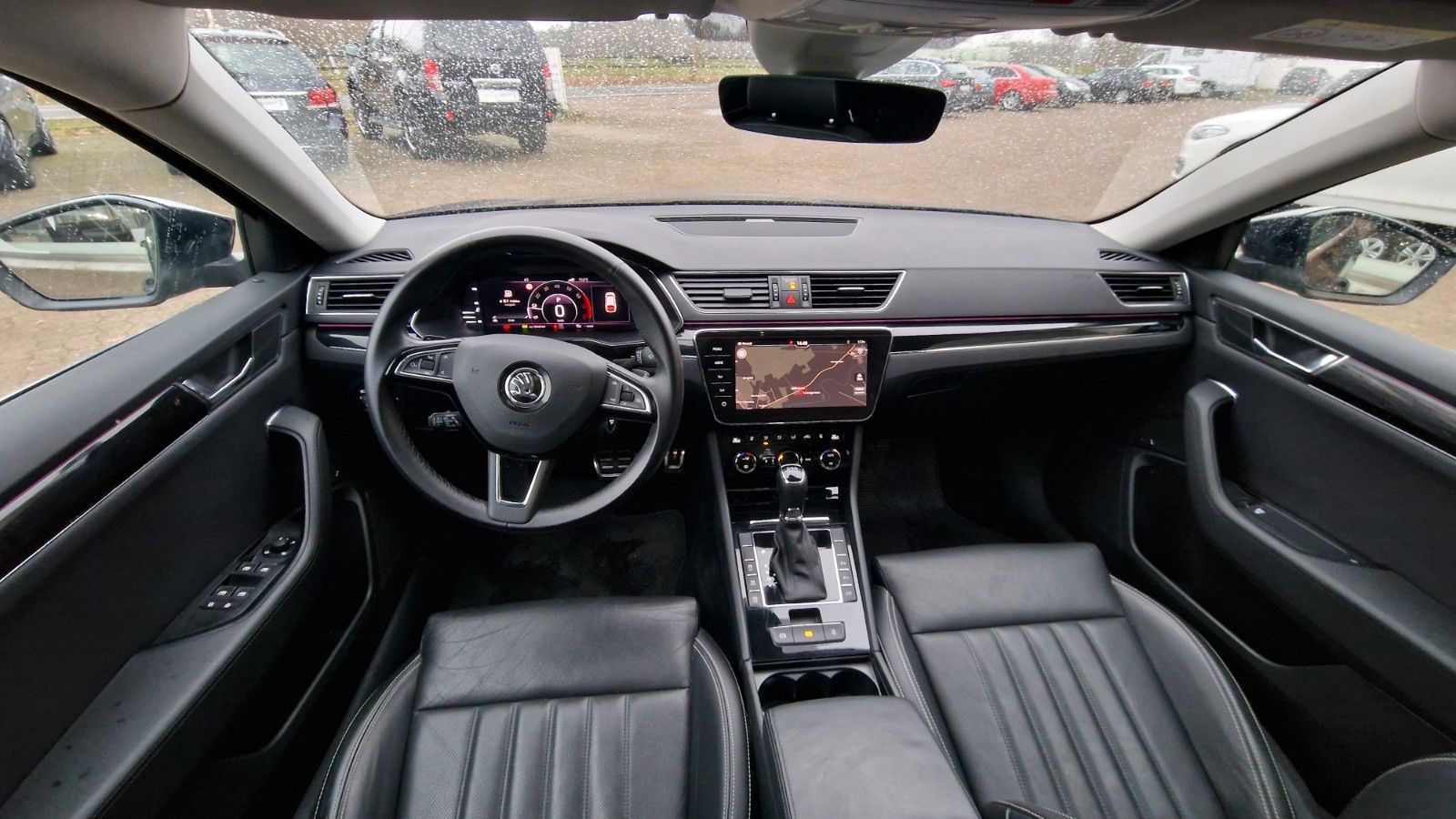 Skoda Superb Combi L&K AHK PANORAMA foto 21