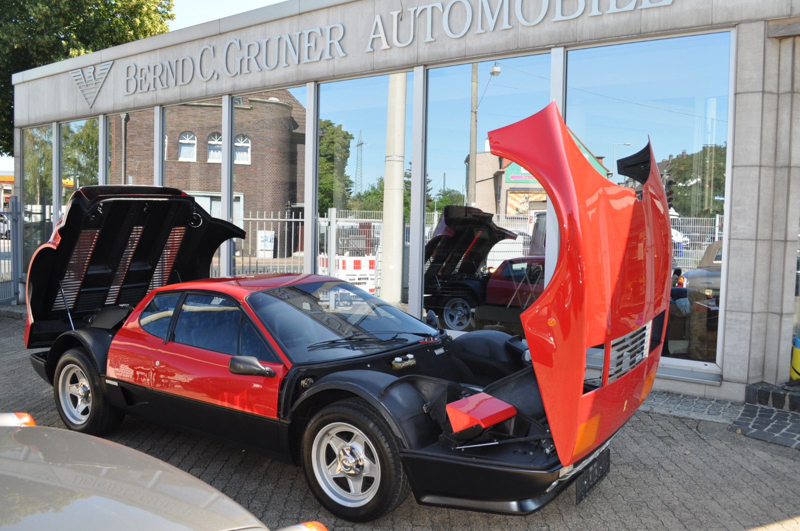 Fahrzeugabbildung Ferrari 512 BBi