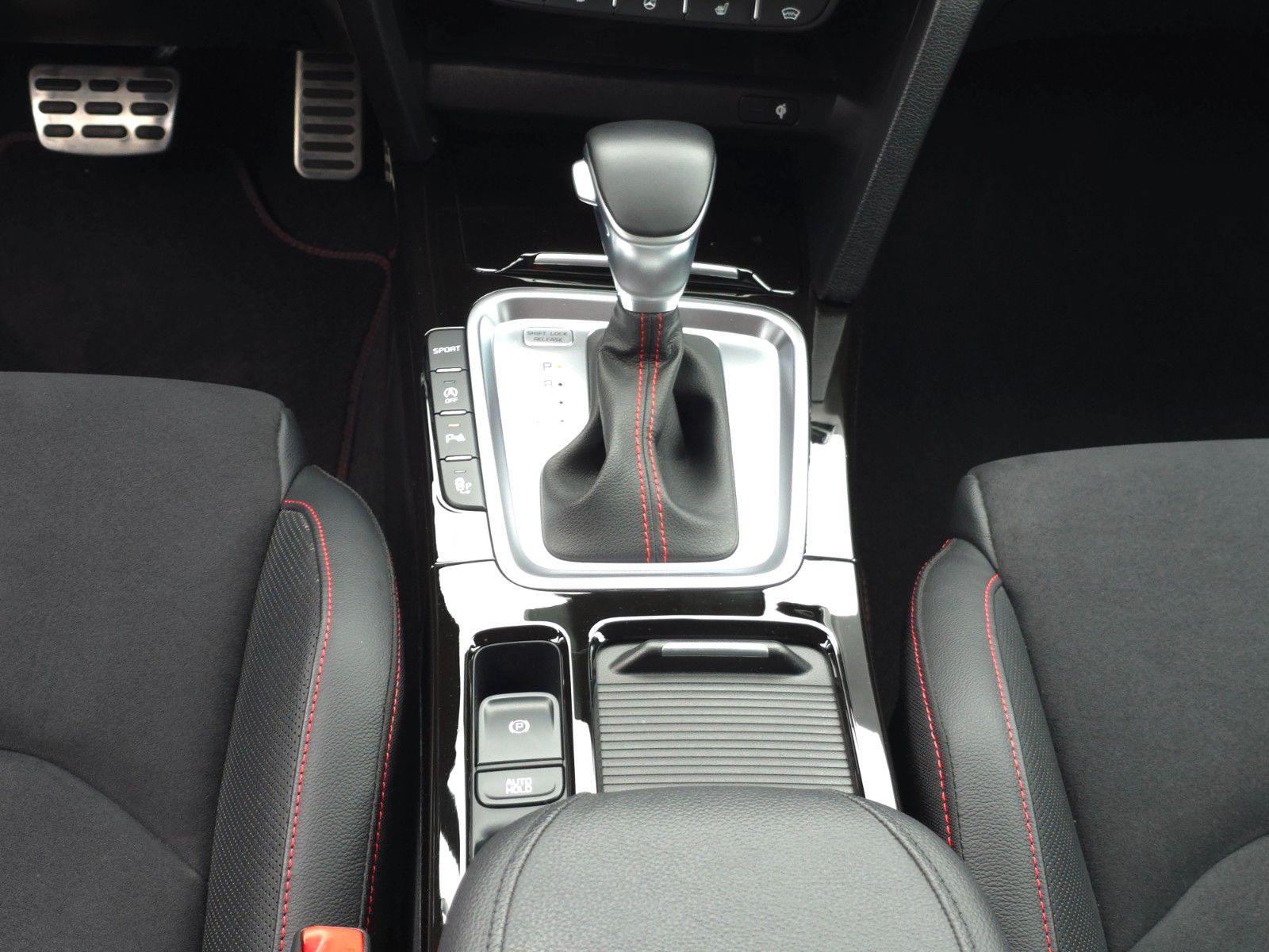 Fahrzeugabbildung Kia ProCeed 1.6 T-GDI DCT GT GD KOM NAVI Klappe