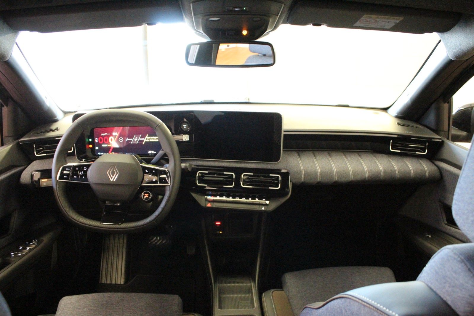 Fahrzeugabbildung Renault R 5 150 Comfort Range Techno  *Vollausstattung*