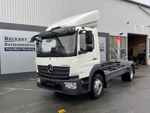 Mercedes-Benz Atego 1324 L*Fahrgestell*AHK*3 Sitze*NEU !!!*