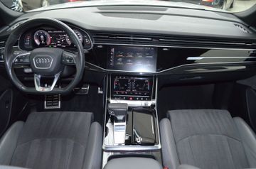 Audi Q8 - 11