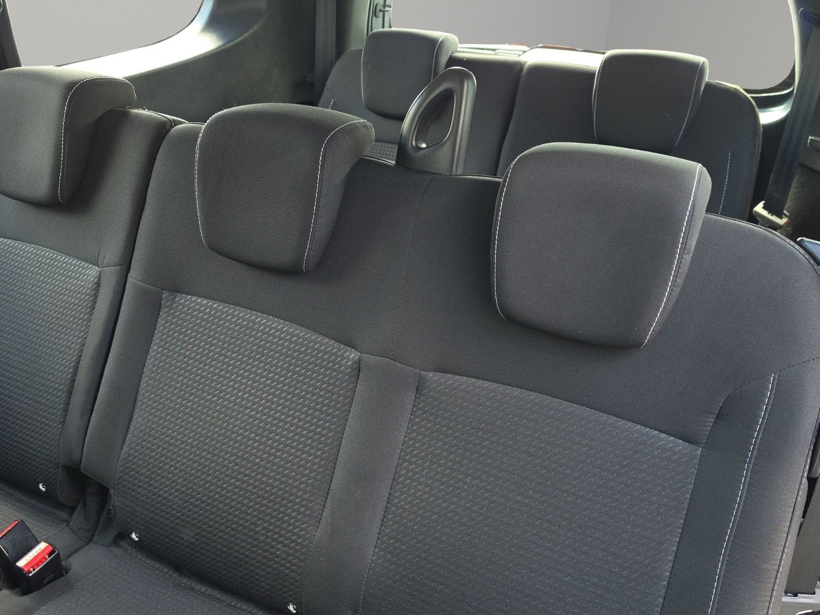 Fahrzeugabbildung Dacia Lodgy Comfort 7x Sitzer Navigation Tempomat