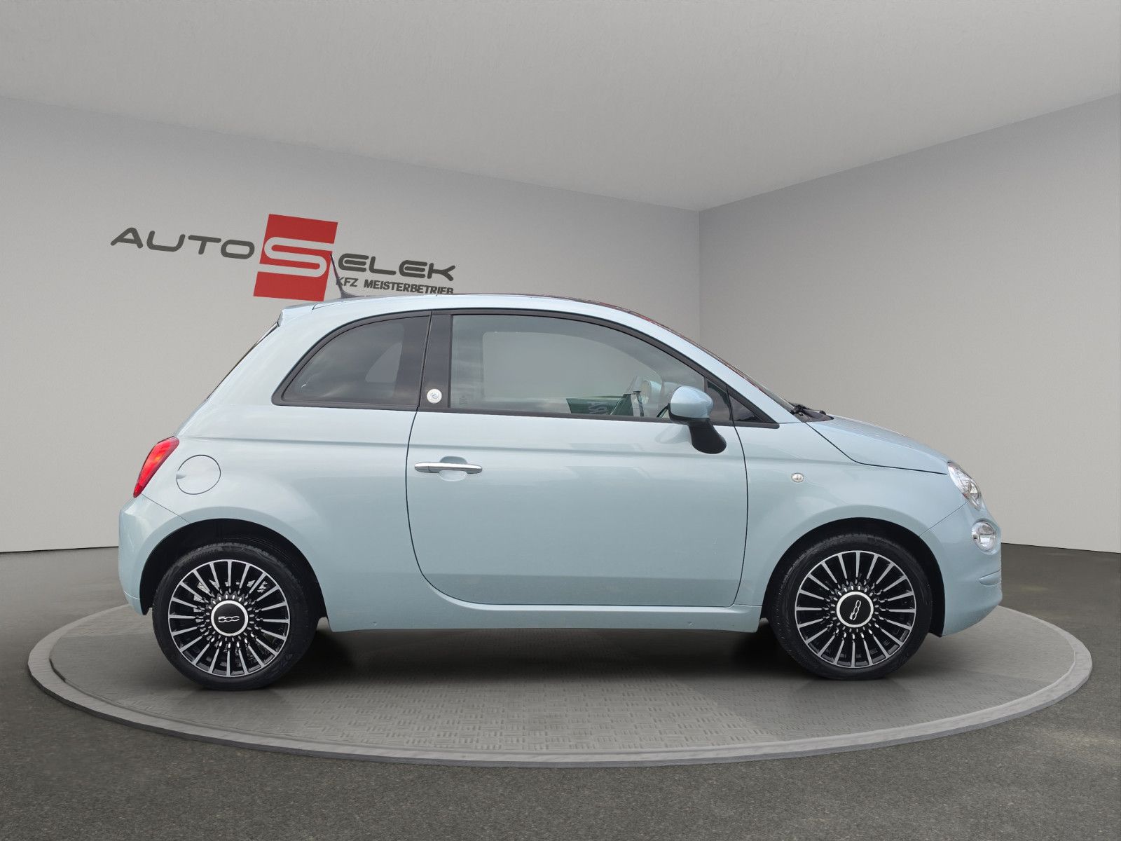 Fahrzeugabbildung Fiat 500 Launch Edition Panorama-Dach  Apple Carplay