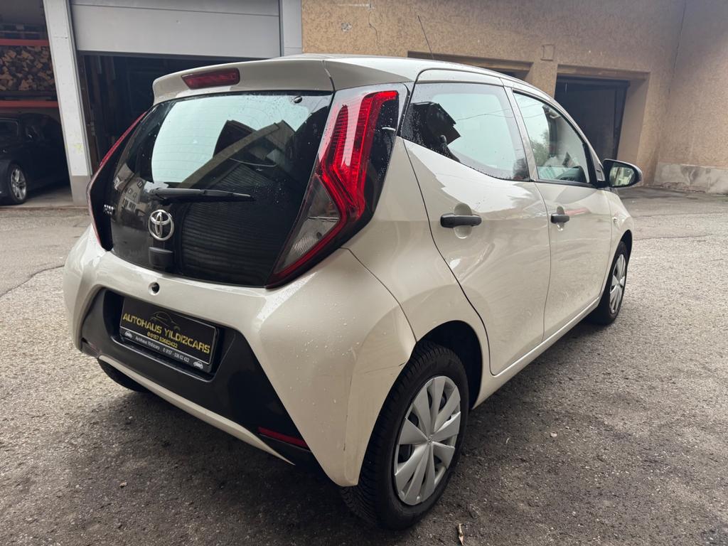 Toyota Aygo (X)