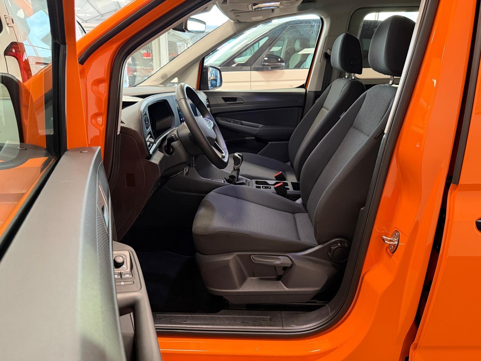Volkswagen Caddy Maxi/5.J Garantie/ACC/PDC/Navi/7 Sitzen