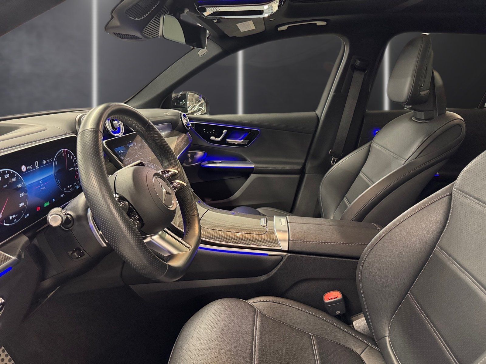 Fahrzeugabbildung Mercedes-Benz GLC 300 e 4M*AMG*Pano*AHK*DigitalL*Distronic*360