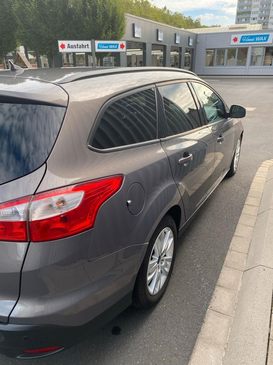 Ford Focus 2012 — photo 6