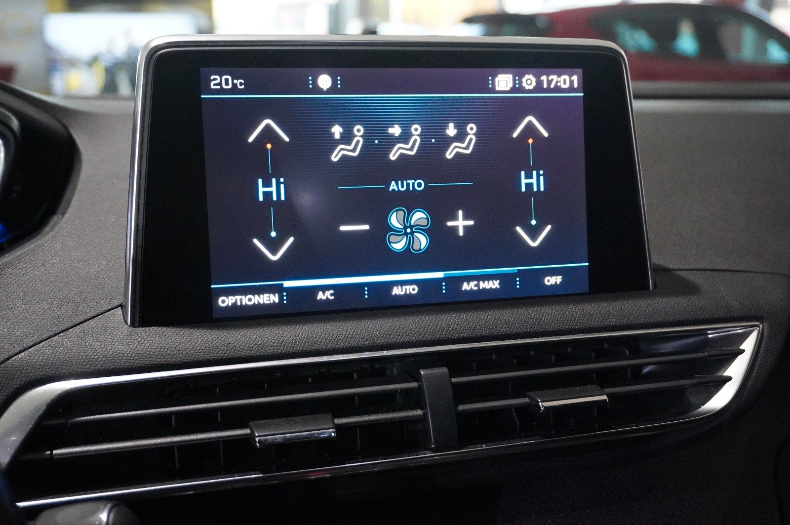 Fahrzeugabbildung Peugeot 5008 1.2T ALLURE GT-LINE 7-SITZ NAVI/LED/KAMERA