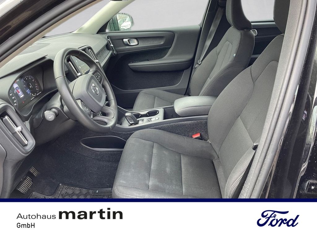 Fahrzeugabbildung Volvo XC40 1.5 Mom. ACC KAMERA SERVO PDC AHK NAVI LED