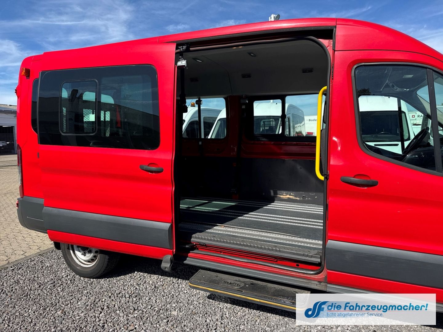 Fahrzeugabbildung Ford Transit Kombi 350 L3 2.2 TDCi DPF *4374 *KLIMA