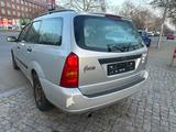 Ford Focus 1.6 Ambiente - Ford Focus aus 2000: 1.6
