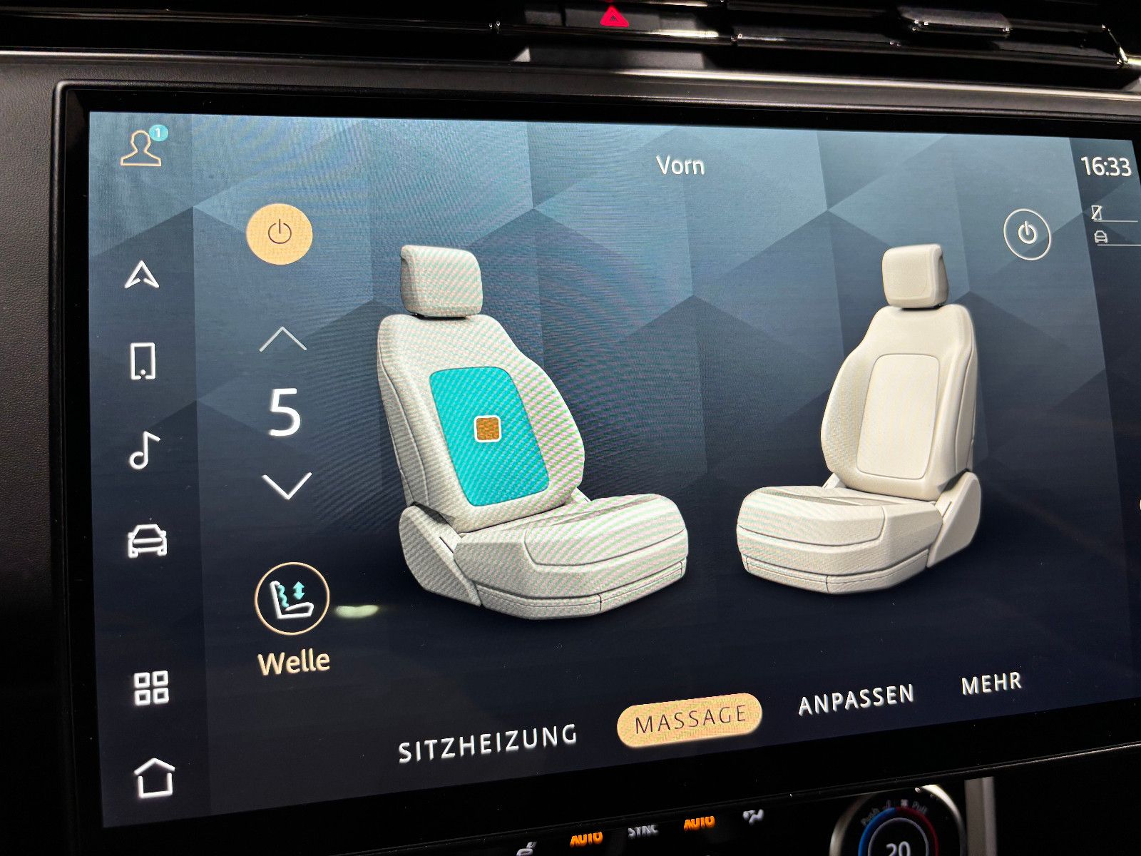 Fahrzeugabbildung Land Rover D350 First Edition/Autobiography/Fond-TV/VOLL