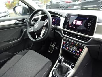 Fotografie des VW T-Roc 1.5 TSI Move*Navi*LED*SHZ*PDC*Alu Klima