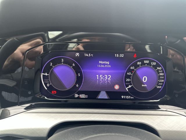 Golf VIII Variant 2.0 TDI Life NAVI LED 16 ALU S