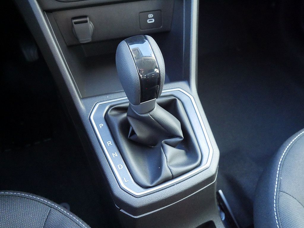 Fahrzeugabbildung Dacia Sandero Journey TCe 90 CVT AUTOMATIK