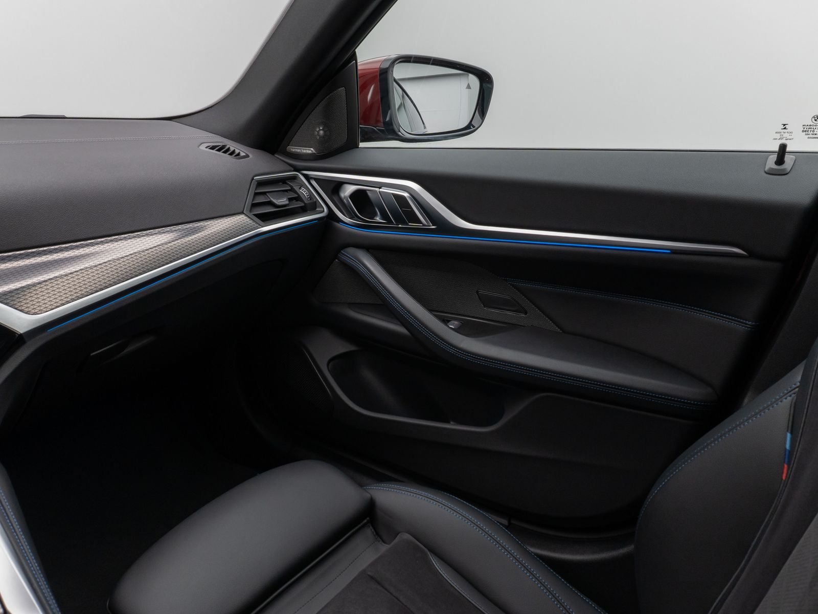 Fahrzeugabbildung BMW i4 eD40 M Sport 360°DAB H/K Komfort Alarm 19Zoll