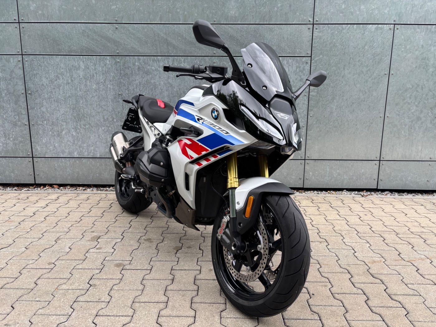 Fahrzeugabbildung BMW R 1300 RS Performance