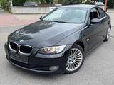 BMW 320i Coupe Xenon + Schalter - BMW 320 aus 2007: Coupé