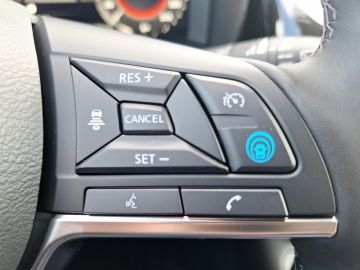 Nissan Juke Tekna 1.0 DIG-T °LED°Navi°SHZ°BOSE°BF°RFK°