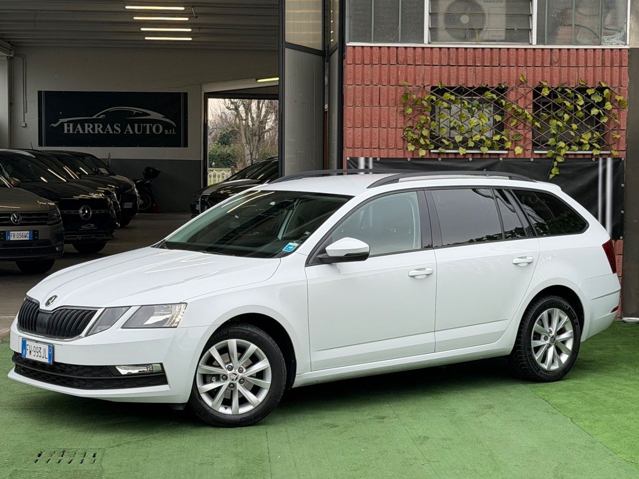 Skoda Octavia - 1